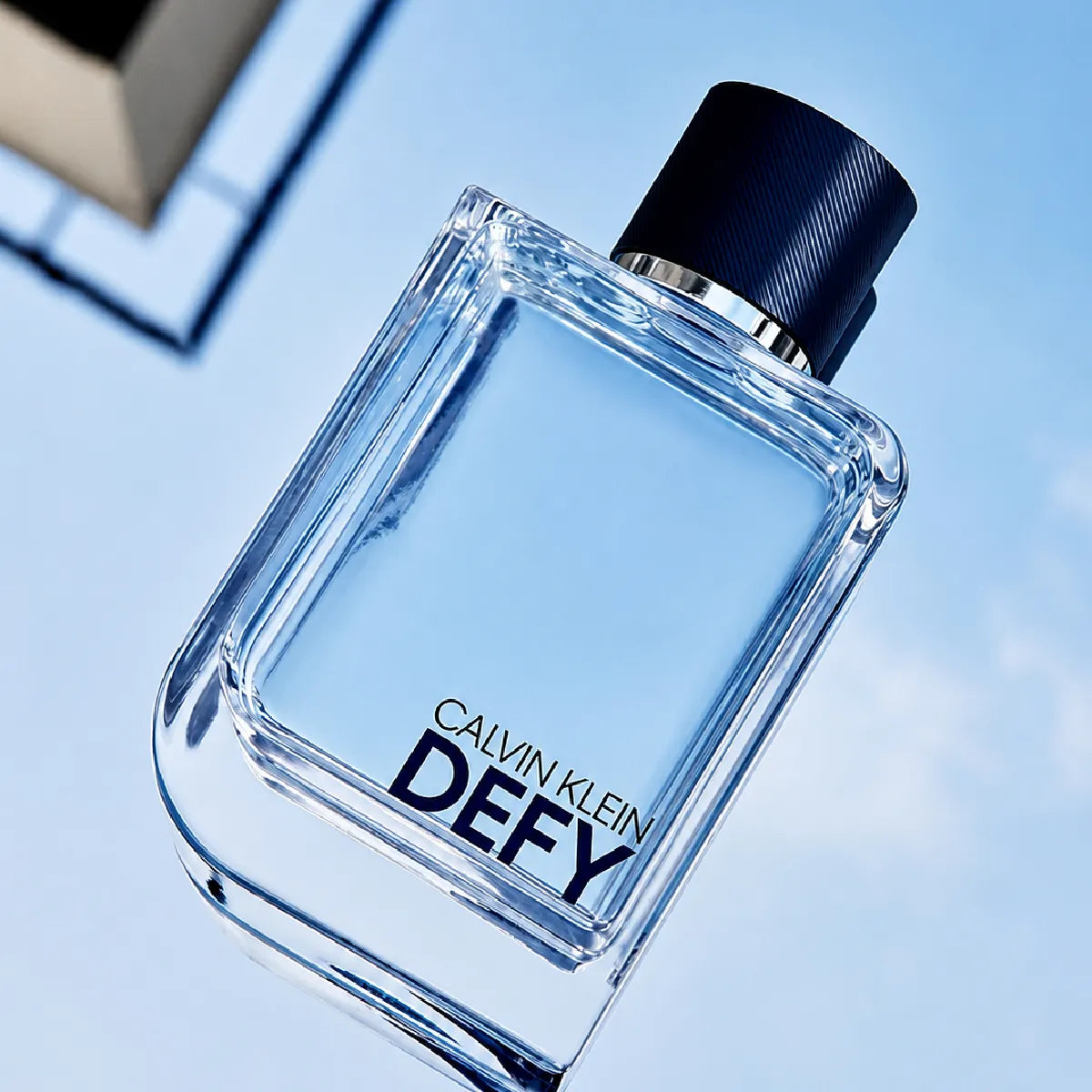 Original Calvin Klein Defy Eau De Toilette 100ml for Men in Qatar, long-lasting fresh woody fragrance at the best price – Perfumesouq Qatar.