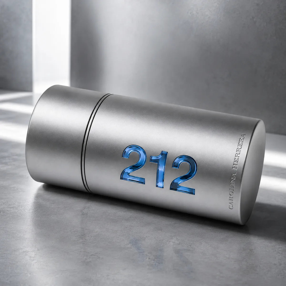 Carolina Herrera 212 Men NYC Eau De Toilette 100ml, fresh urban scent for men in Qatar - Perfumesouq Qatar